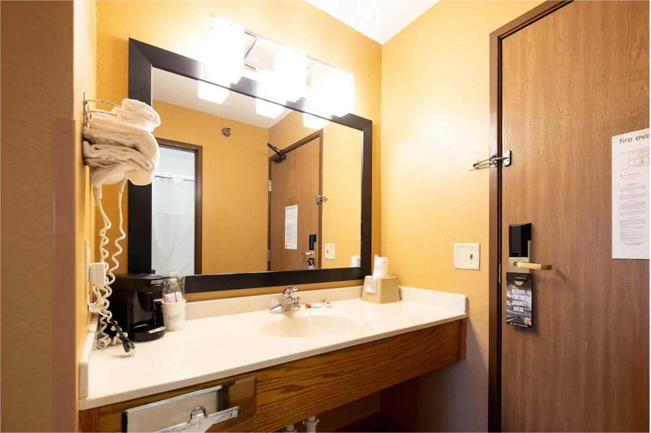 Blaine Town Inn & Suites Ngoại thất bức ảnh