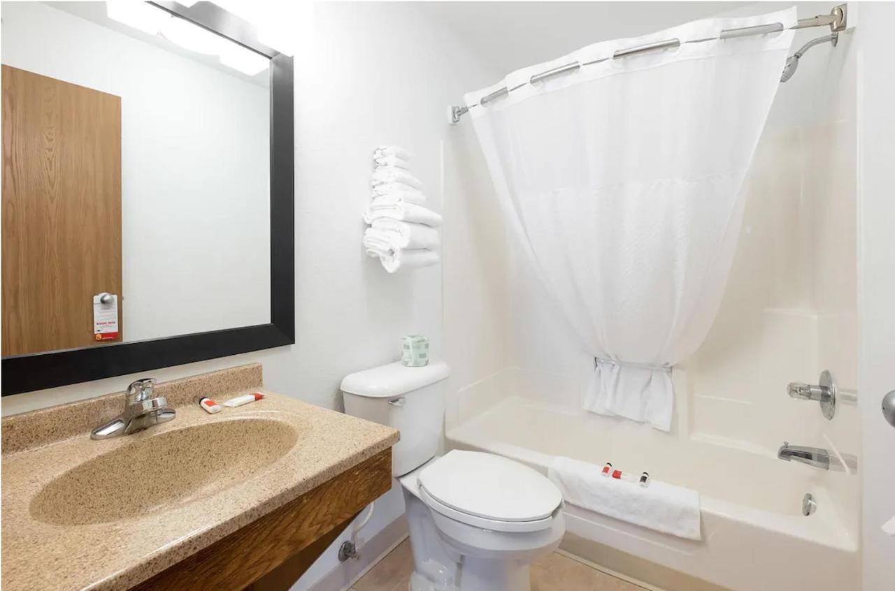 Blaine Town Inn & Suites Ngoại thất bức ảnh