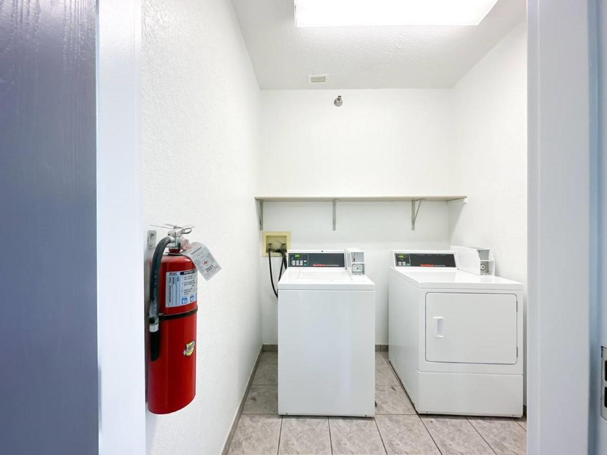 Blaine Town Inn & Suites Ngoại thất bức ảnh